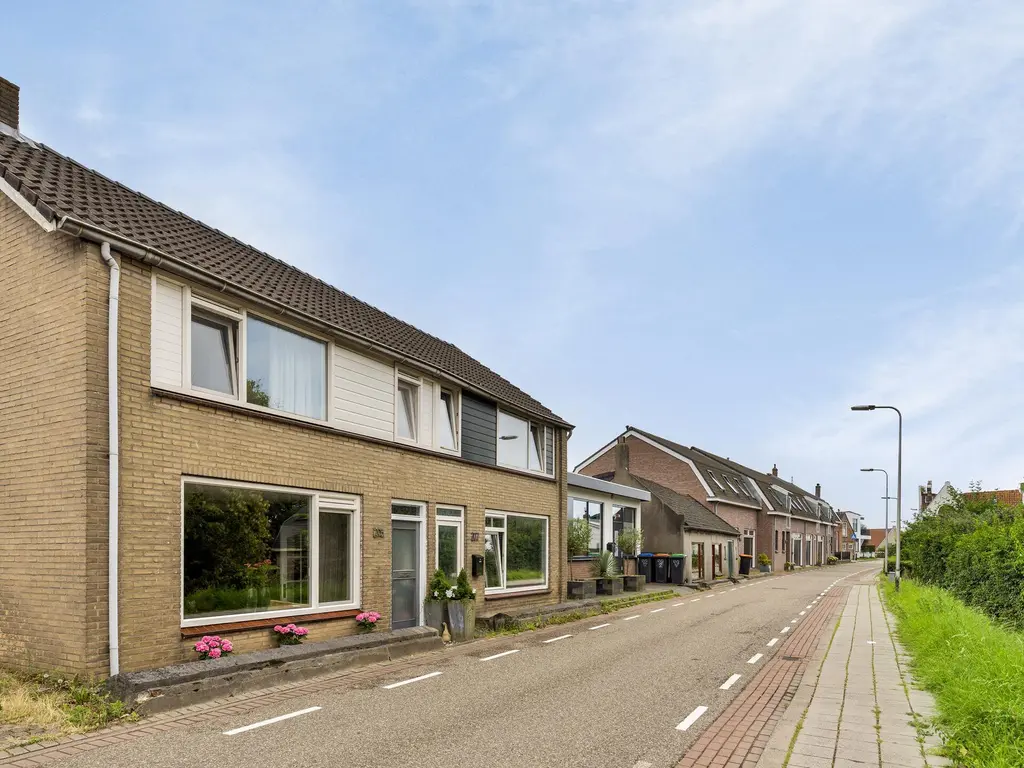 Dorpsdijk 205, RHOON