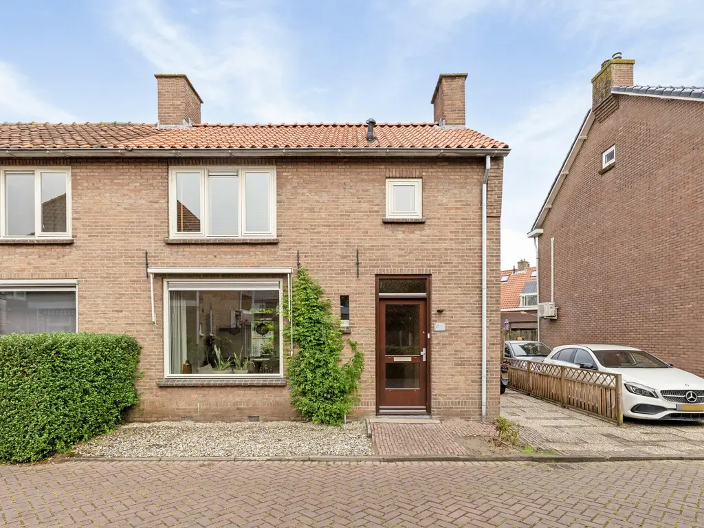 Wilhelmina Geevestraat 37, POORTUGAAL