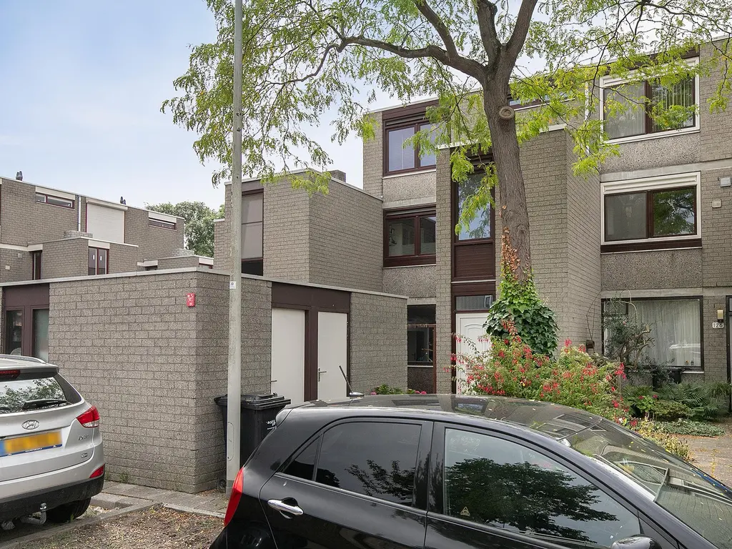 Hoge Weije 122, HOOGVLIET ROTTERDAM