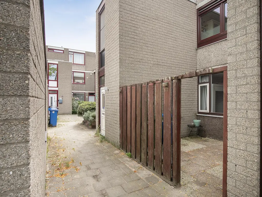 Hoge Weije 122, HOOGVLIET ROTTERDAM