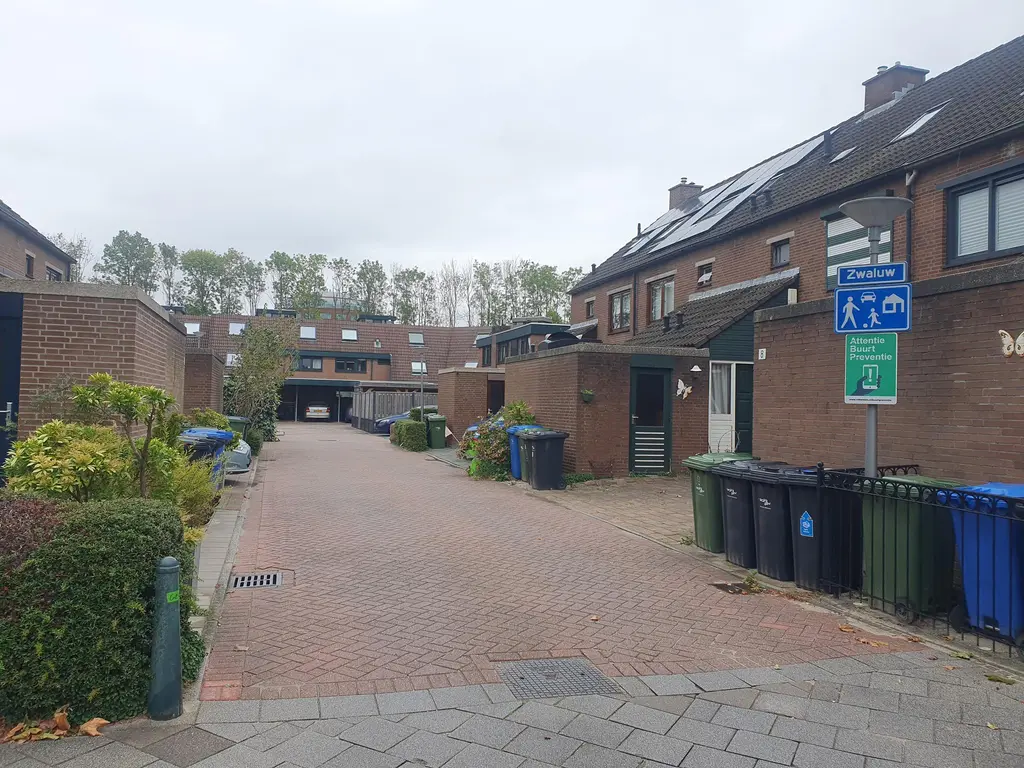 Zwaluw 22, HOOGVLIET ROTTERDAM