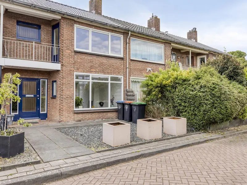 Prins Bernhardstraat 26, POORTUGAAL
