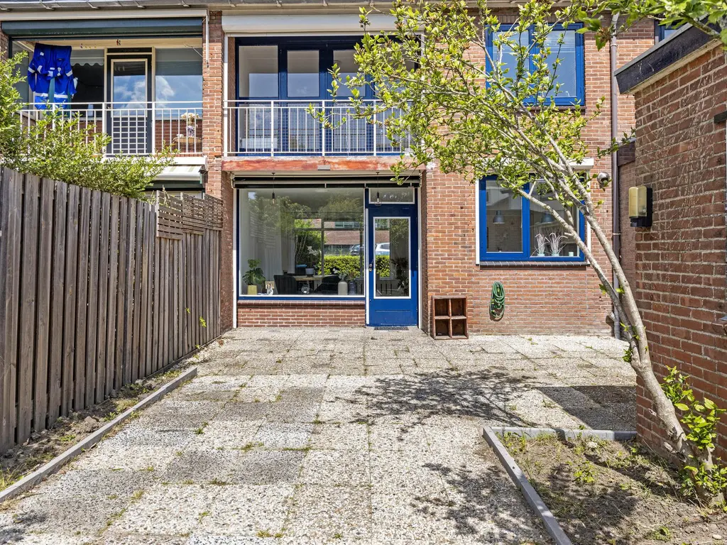 Prins Bernhardstraat 26, POORTUGAAL