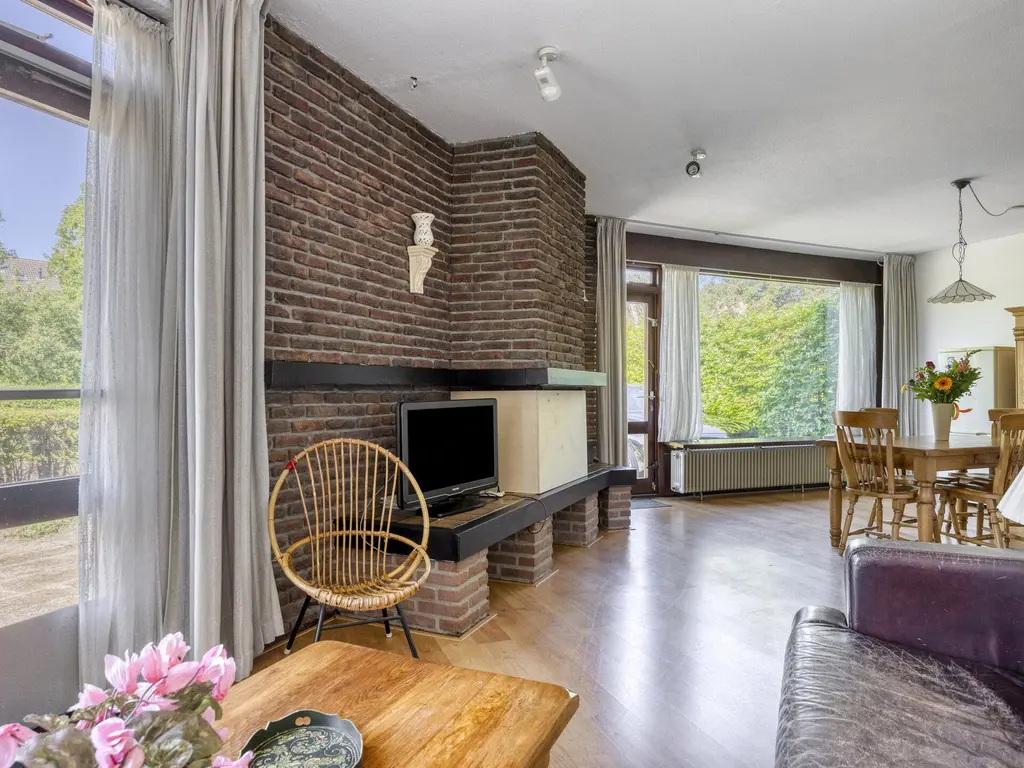 De Esdoorn 41, RHOON
