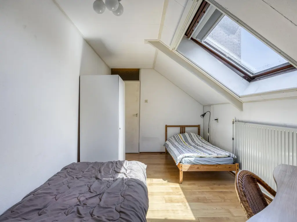 De Esdoorn 41, RHOON