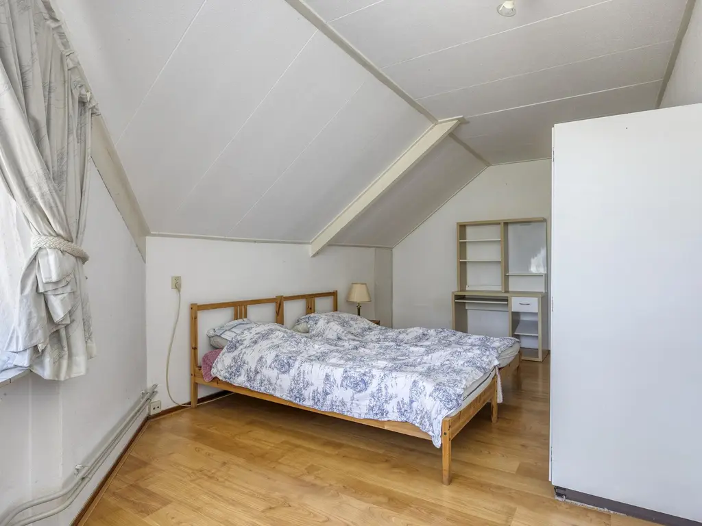 De Esdoorn 41, RHOON