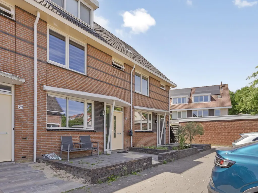 Pieter Johan Tijkenstraat 25, POORTUGAAL