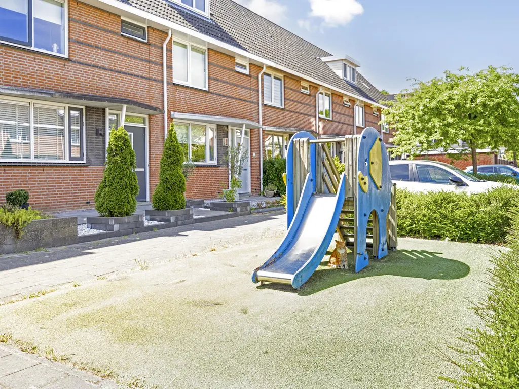 Pieter Johan Tijkenstraat 25, POORTUGAAL