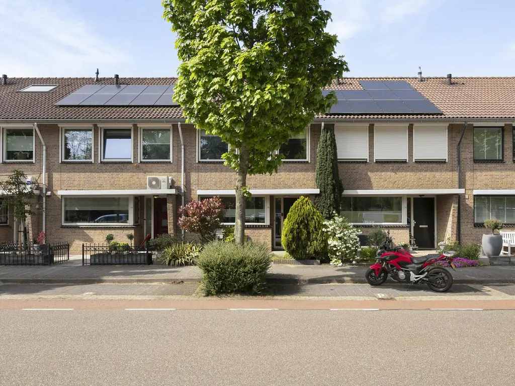 Jan van Almondestraat 76, POORTUGAAL