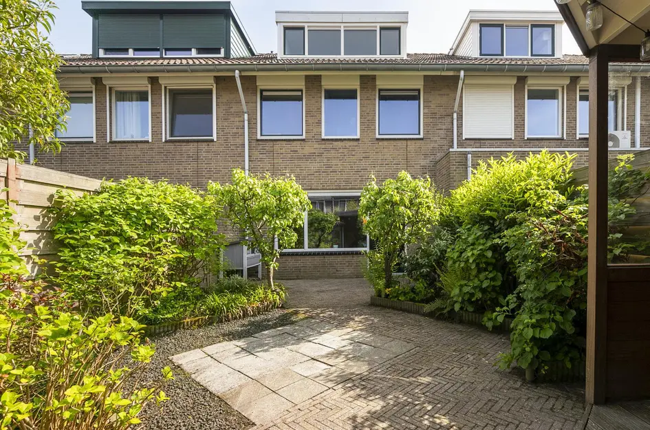 Jan van Almondestraat 76