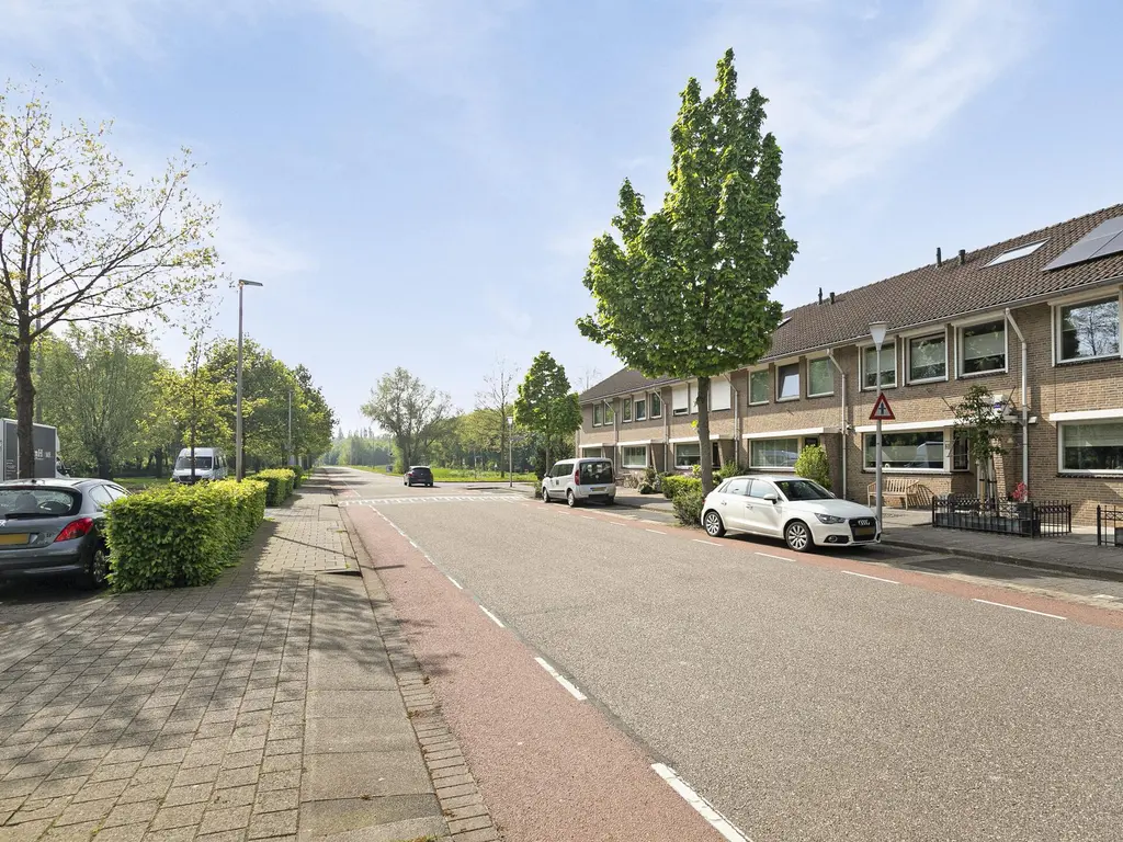 Jan van Almondestraat 76, POORTUGAAL