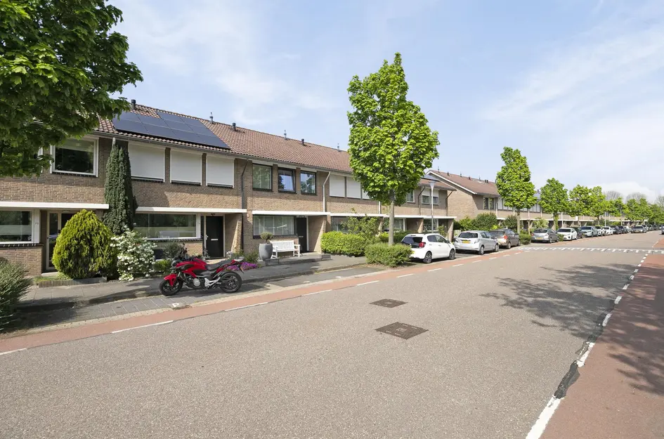 Jan van Almondestraat 76