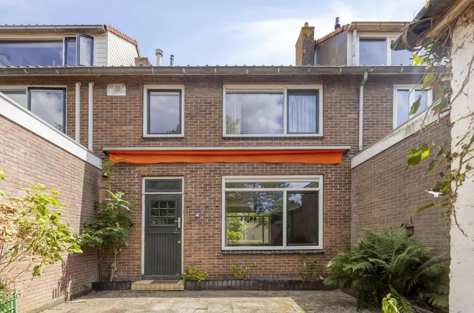 Bernhardstraat 14