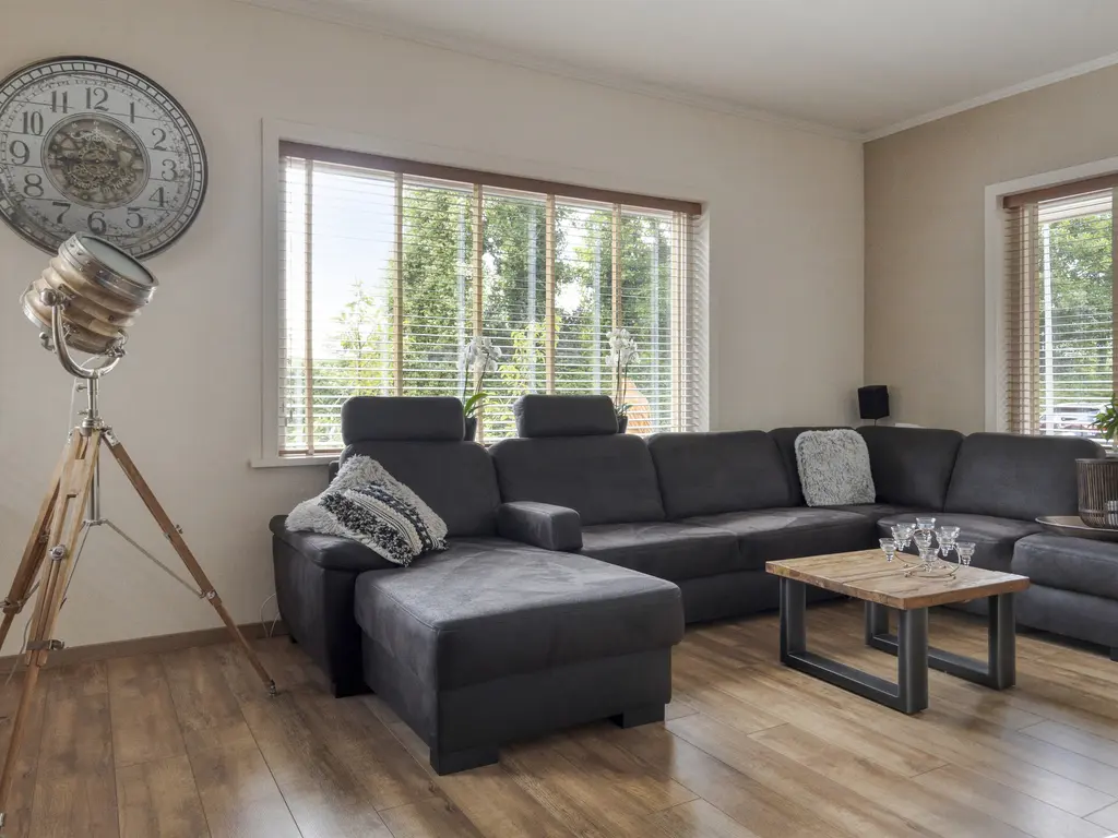 Hoogvlietsekerkweg 76, HOOGVLIET ROTTERDAM