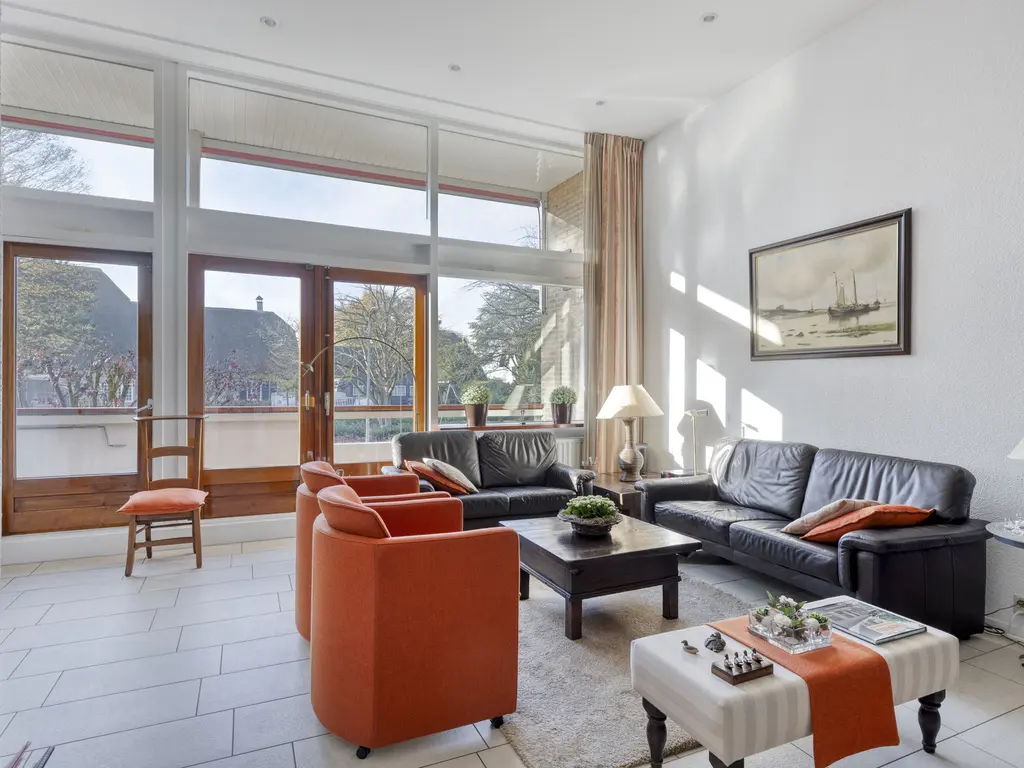 Wilhelminastraat 2, RHOON