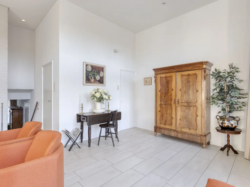 Wilhelminastraat 2, RHOON