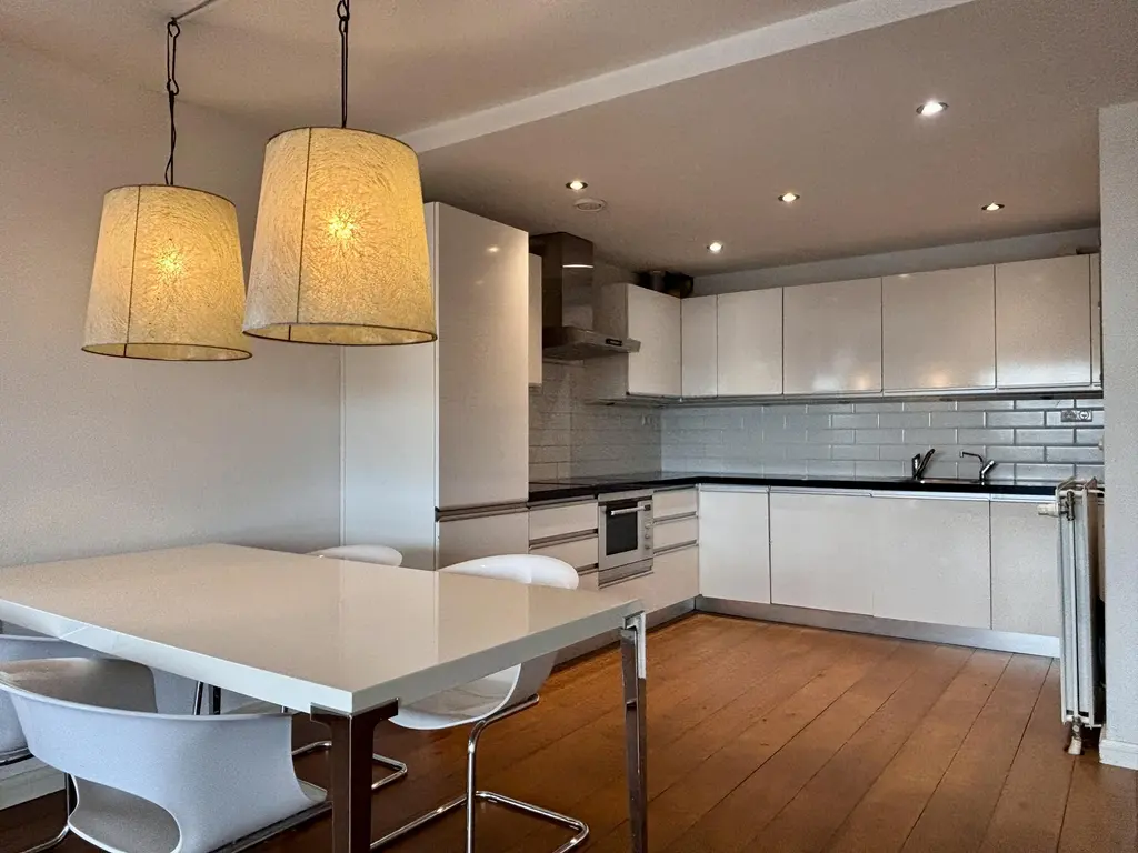 Weidevogellaan 190, 'S-GRAVENHAGE