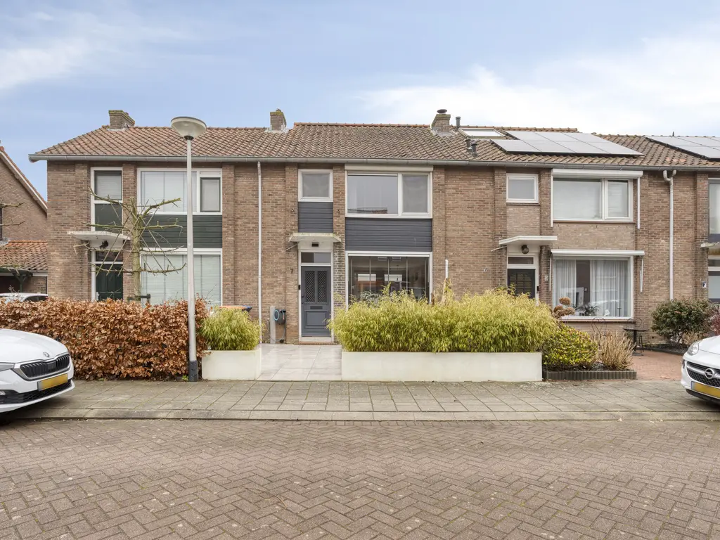 Irenestraat 7, RHOON