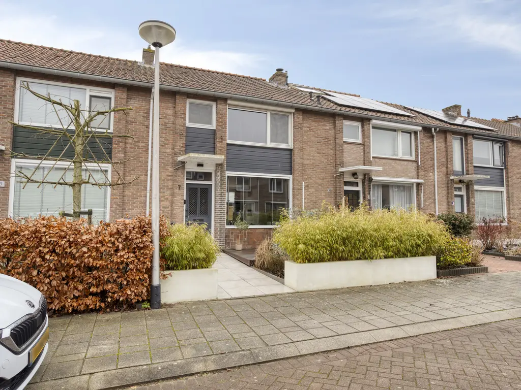 Irenestraat 7, RHOON