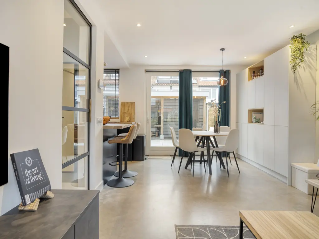 Irenestraat 7, RHOON