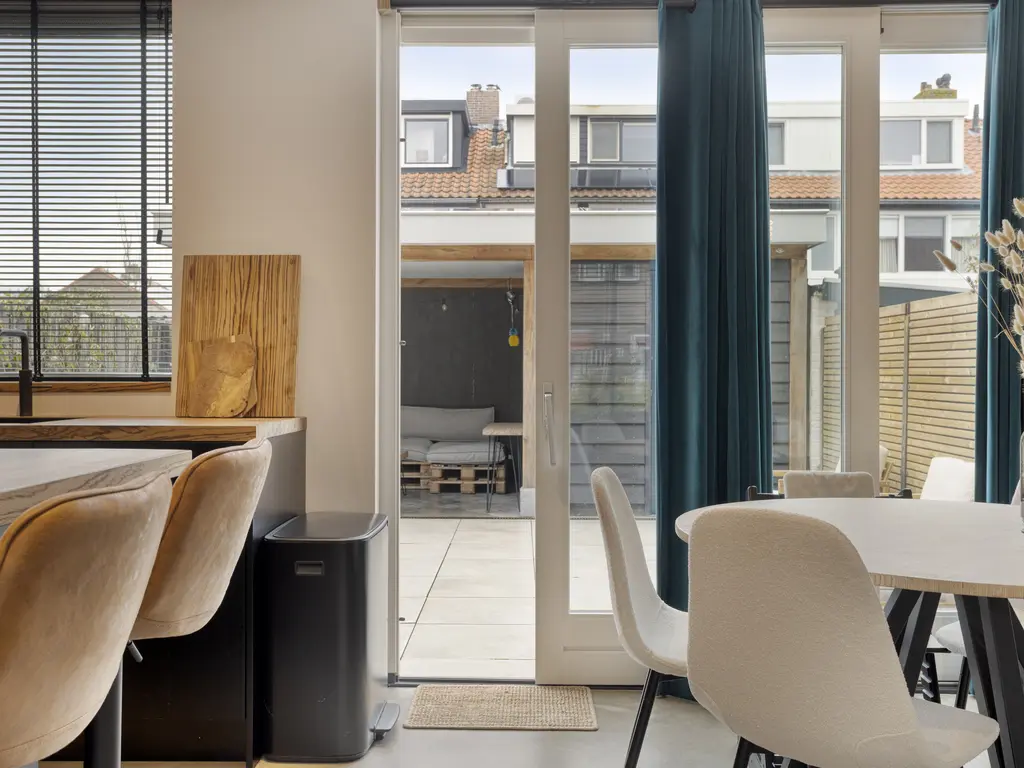 Irenestraat 7, RHOON