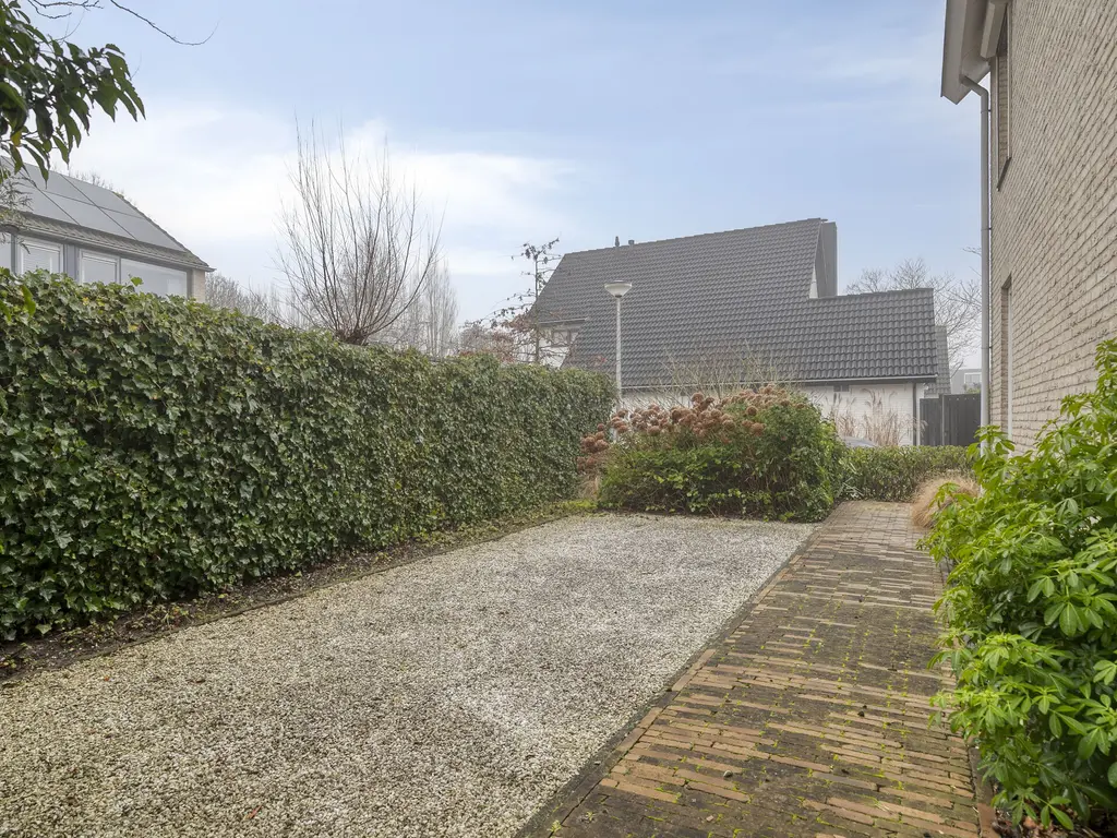 Griendwerker 11, POORTUGAAL