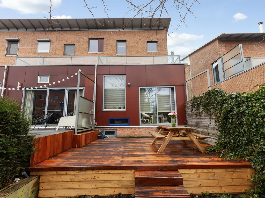 Zus Braunstraat 22, ROTTERDAM