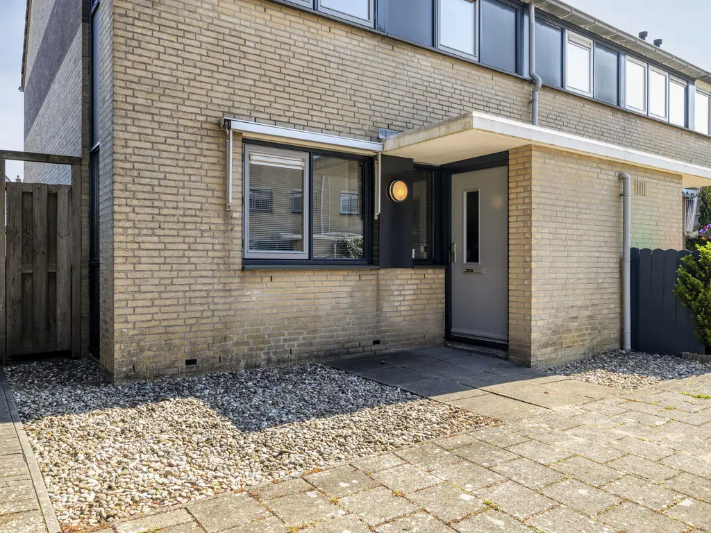 Rietdekker 1, POORTUGAAL