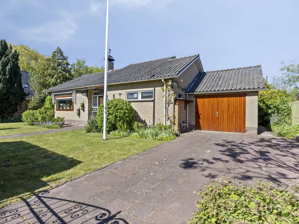 Molendijk 37, RHOON