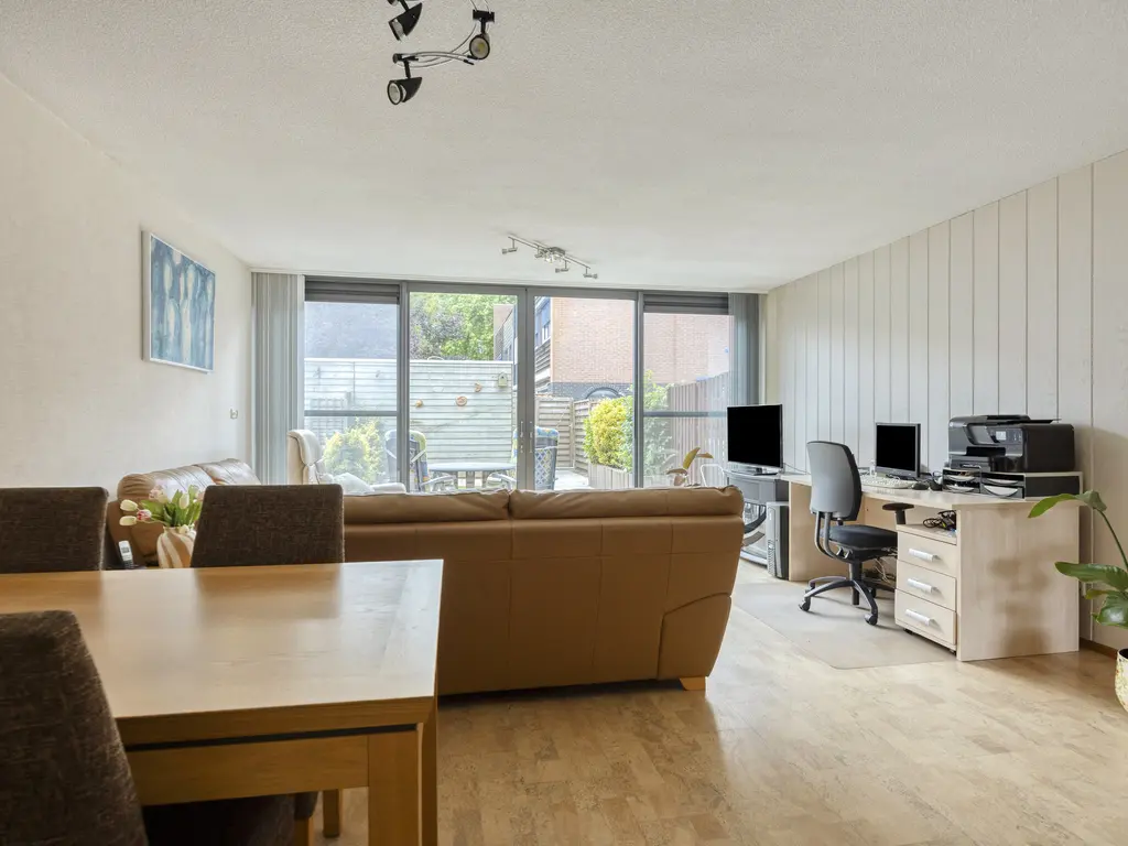 Zuidzijdsedijk 96, HOOGVLIET ROTTERDAM