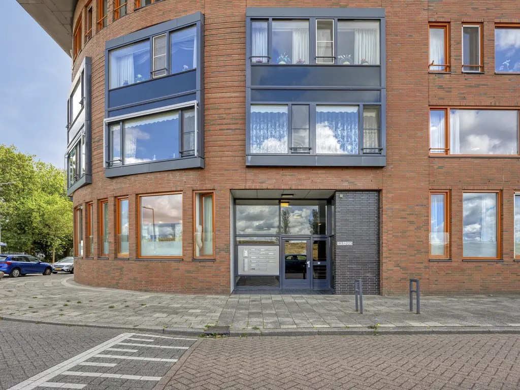 Uiterdijk 225, PERNIS ROTTERDAM