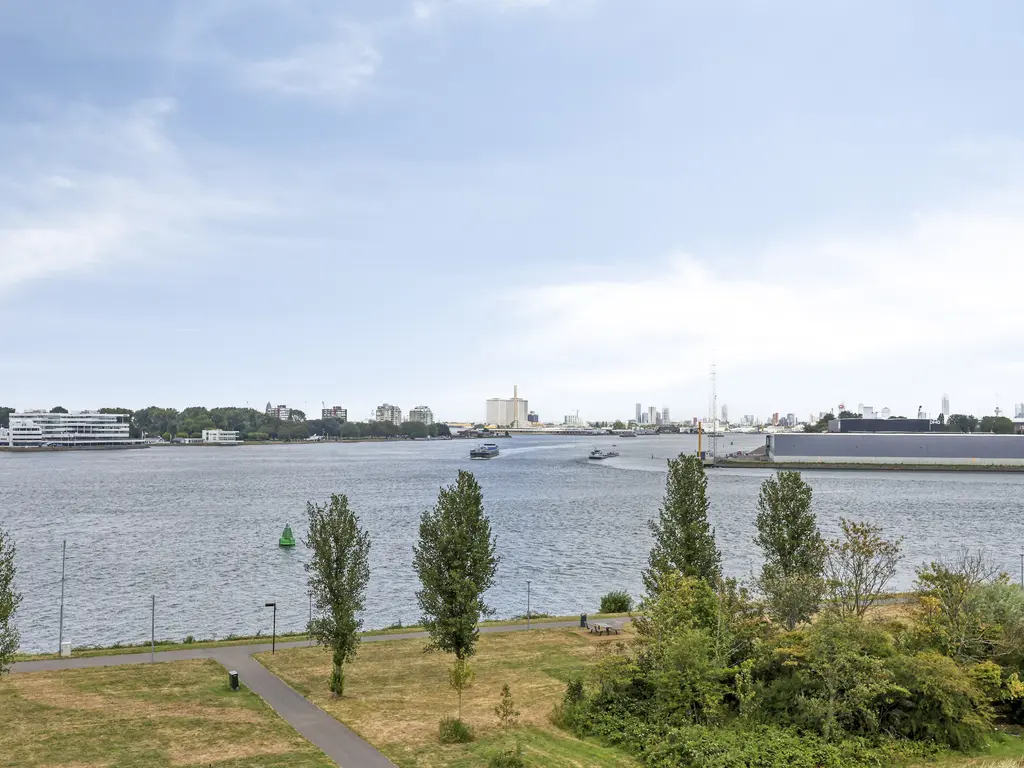 Uiterdijk 225, PERNIS ROTTERDAM