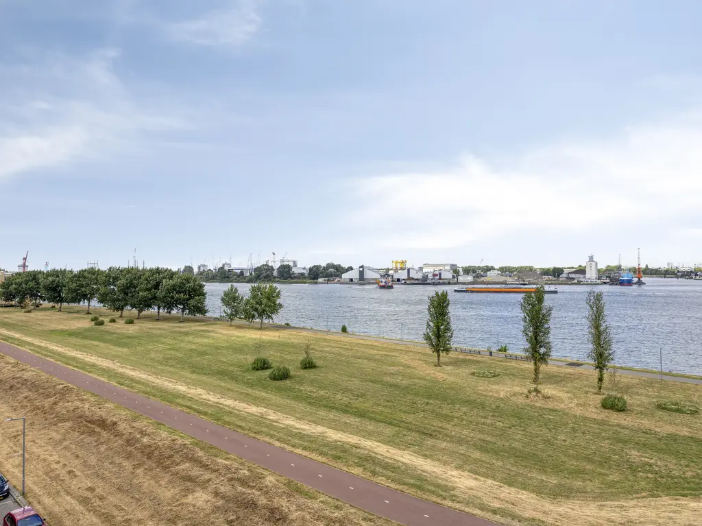 Uiterdijk 225, PERNIS ROTTERDAM