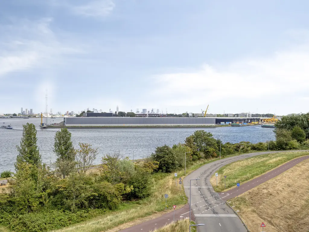 Uiterdijk 225, PERNIS ROTTERDAM
