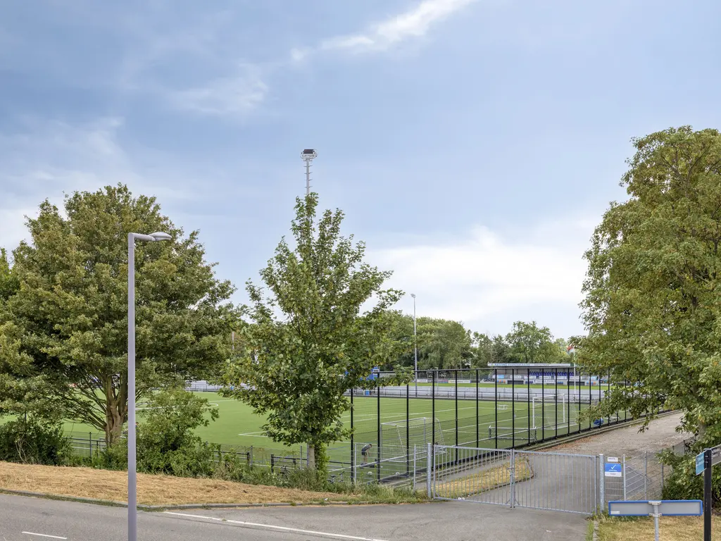 Uiterdijk 225, PERNIS ROTTERDAM