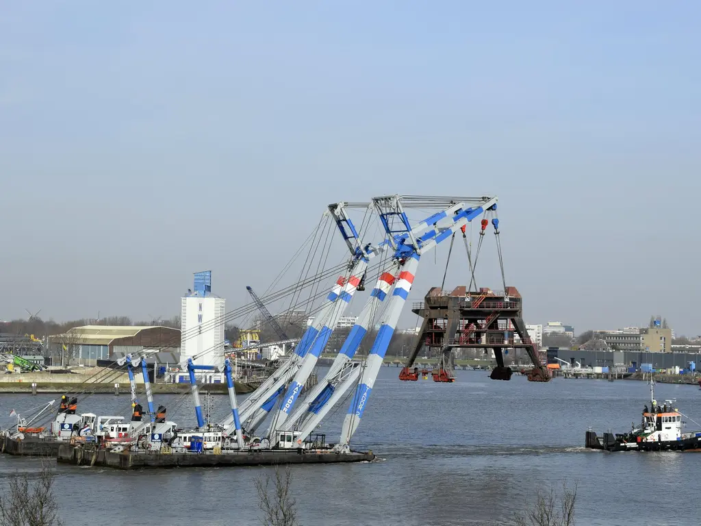Uiterdijk 225, PERNIS ROTTERDAM