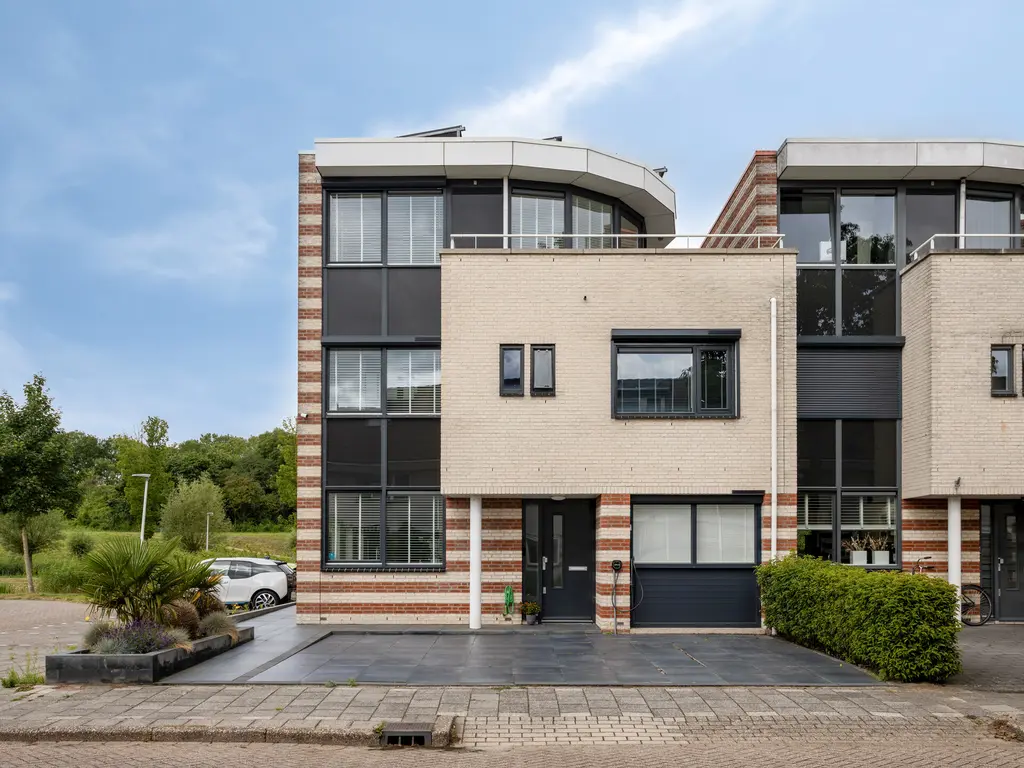 Brucknerstraat 31, Barendrecht