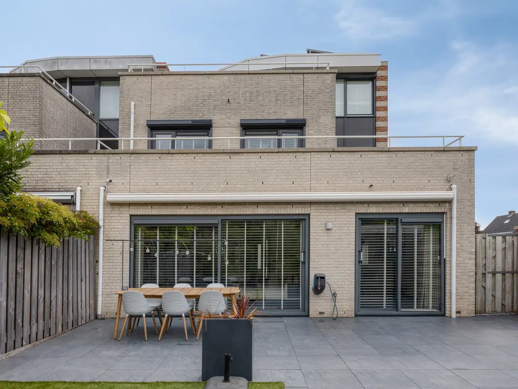 Brucknerstraat 31, Barendrecht