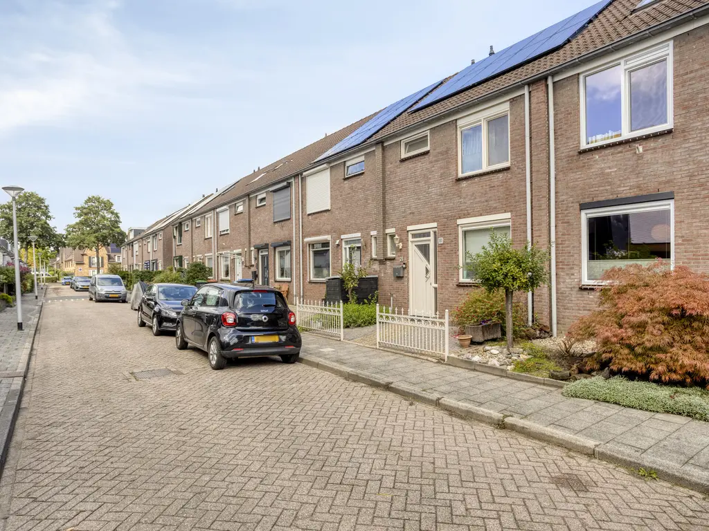 Gaspeldoorn 23, POORTUGAAL