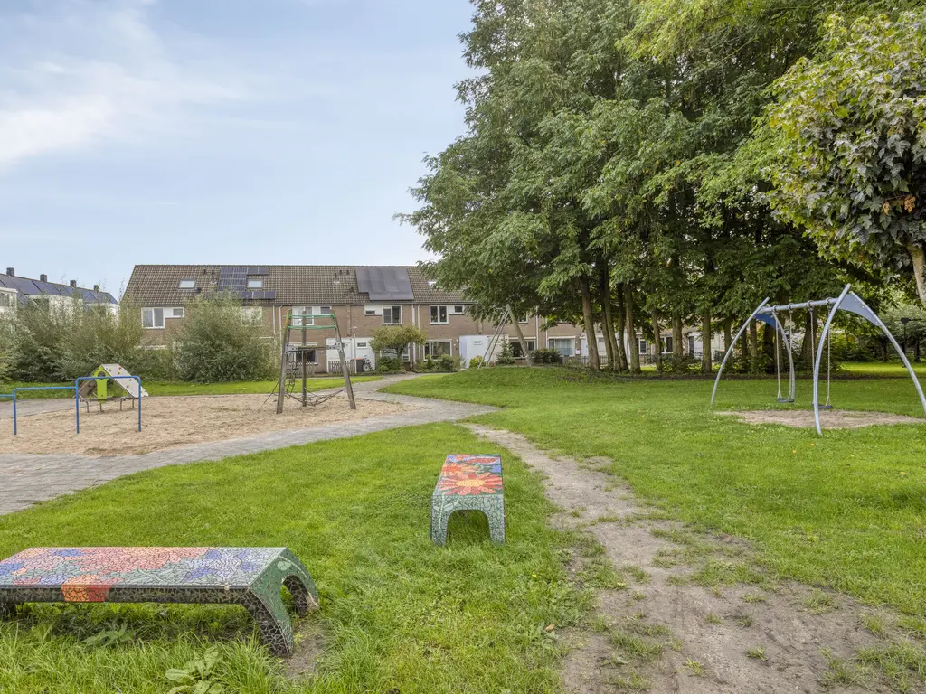 Gaspeldoorn 23, POORTUGAAL