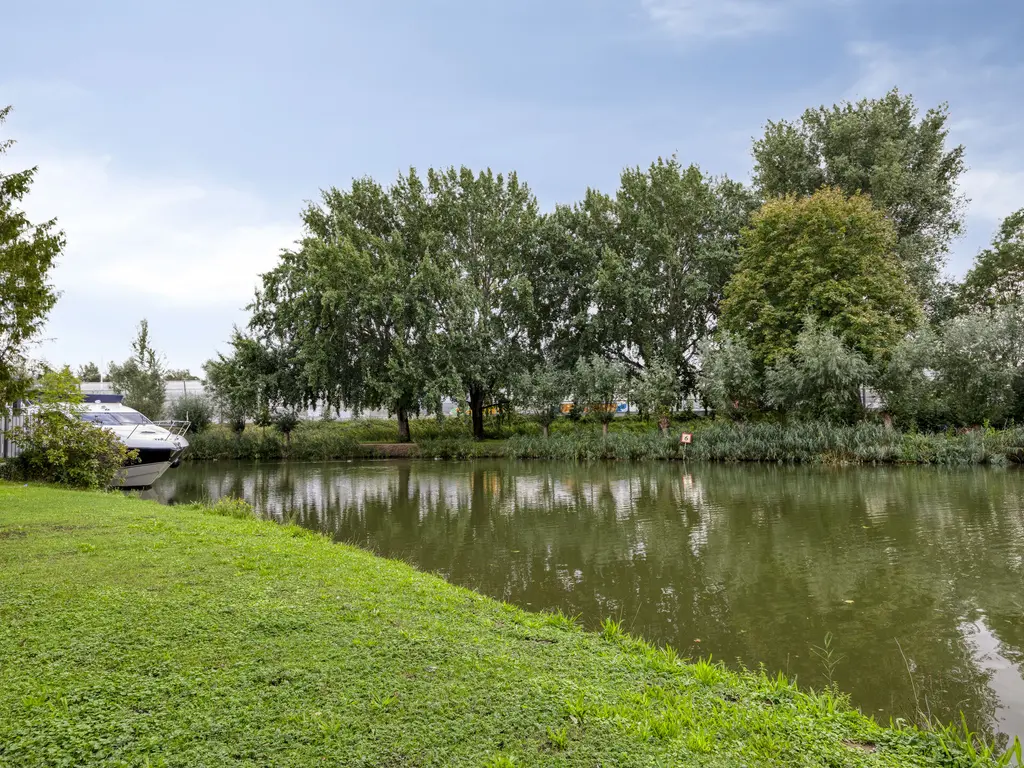 Saturnusstraat 4, HARDINXVELD-GIESSENDAM