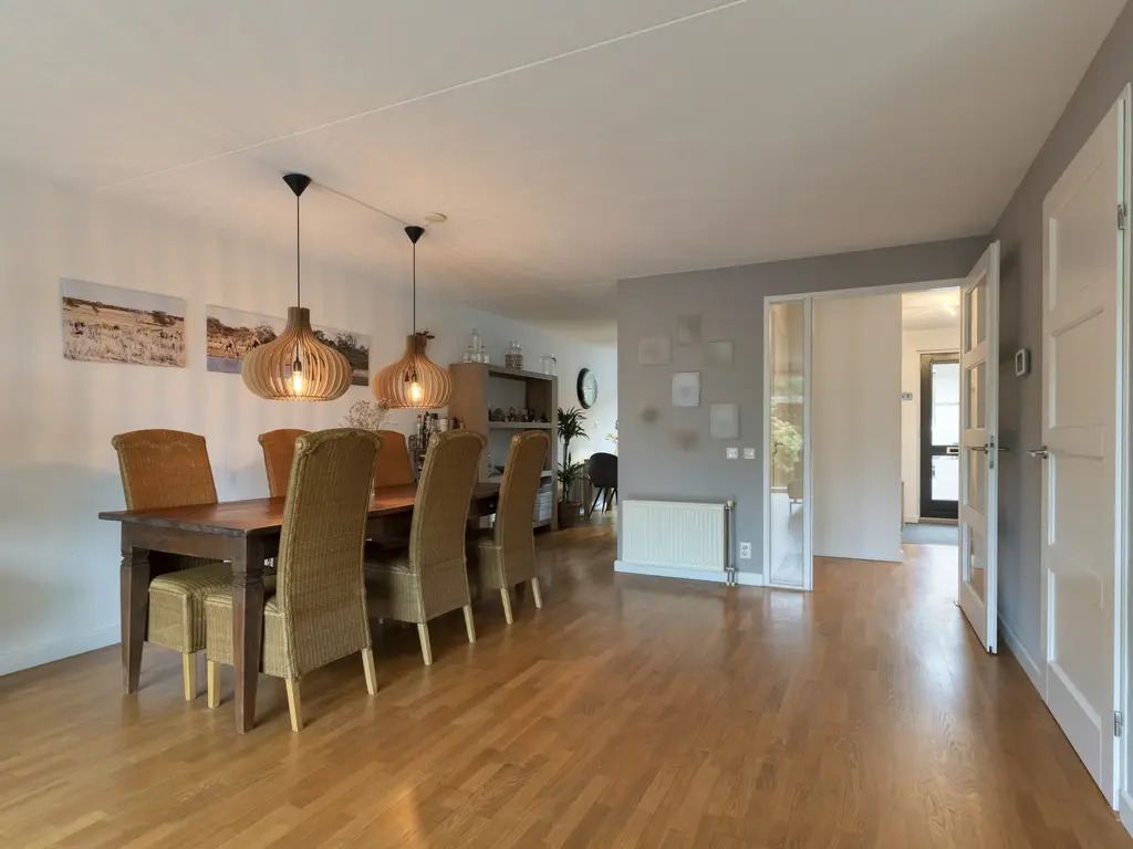 Amberhof 27, RHOON