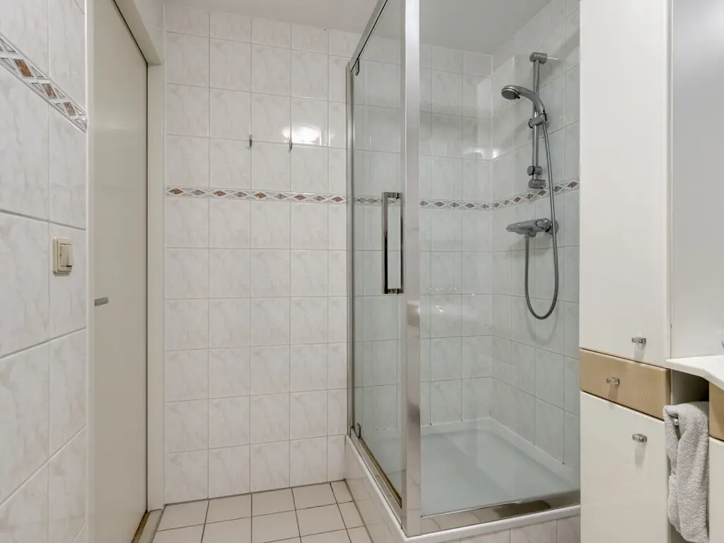 Amberhof 27, RHOON