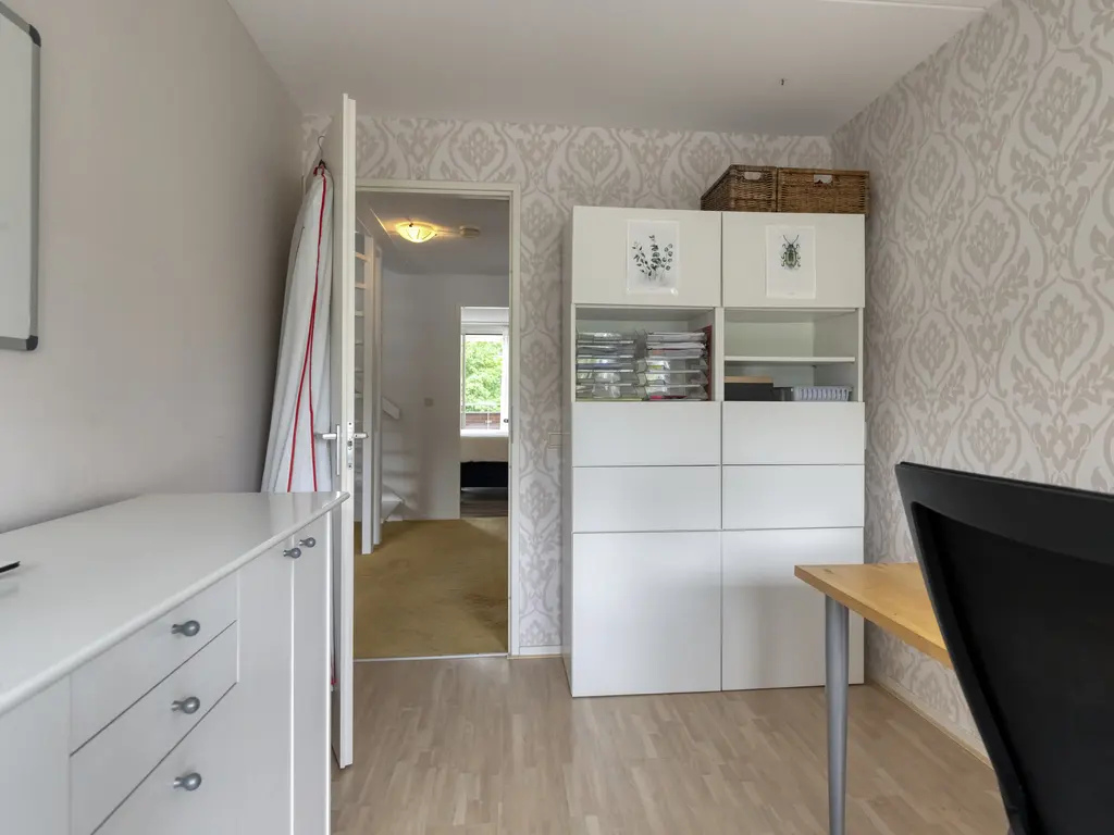 Amberhof 27, RHOON