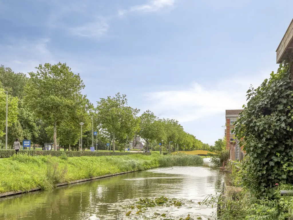 Amberhof 27, RHOON