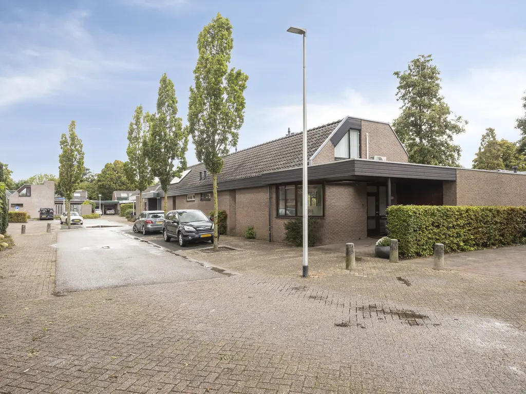 van Beethovenlaan 10, RHOON