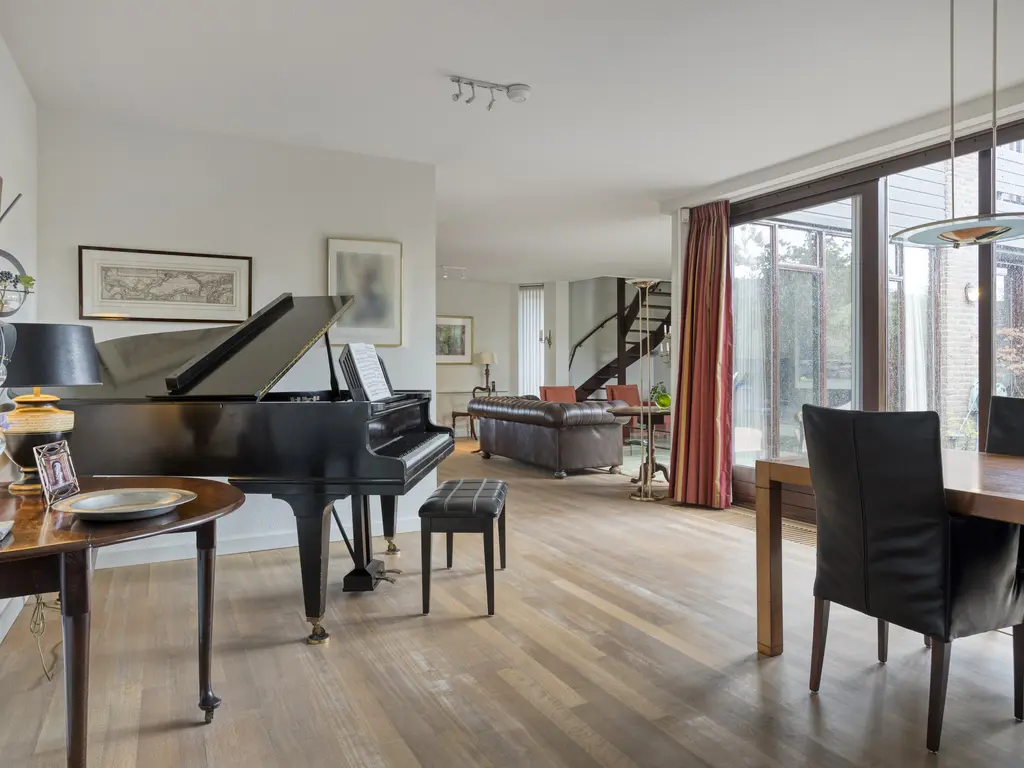 van Beethovenlaan 10, RHOON