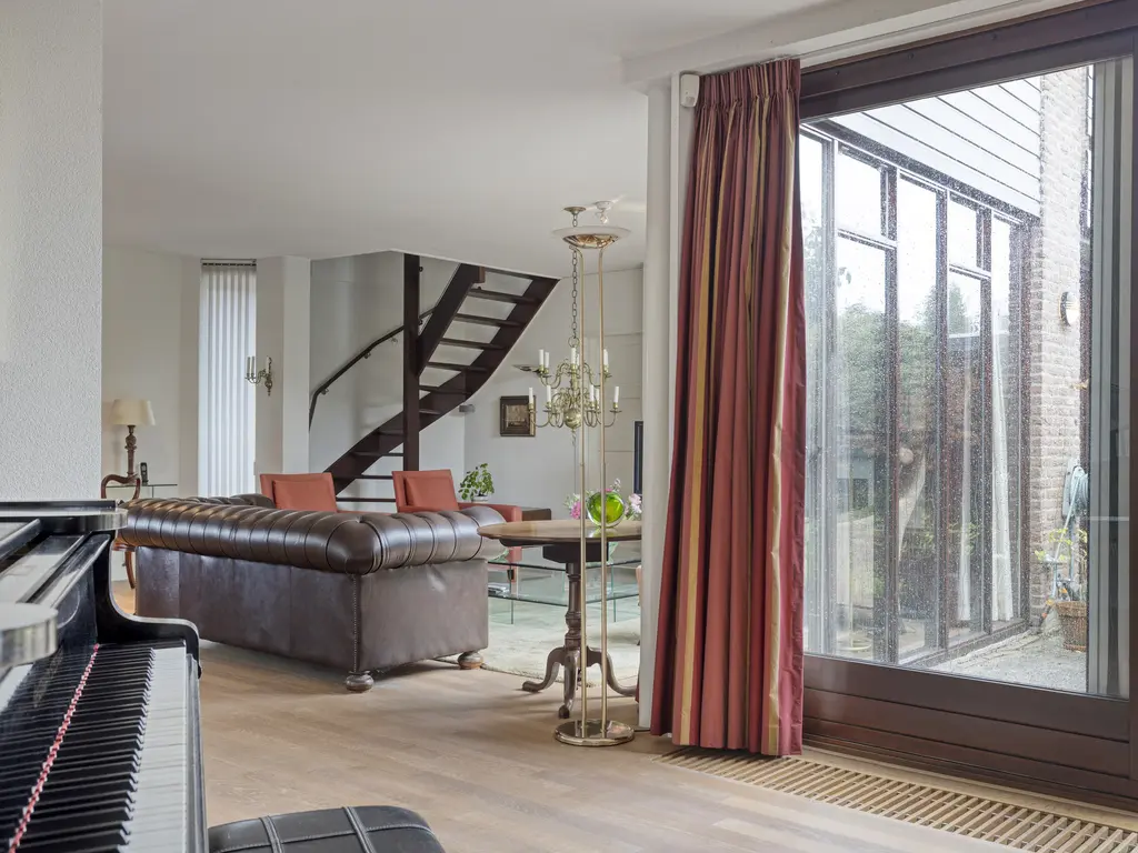 van Beethovenlaan 10, RHOON