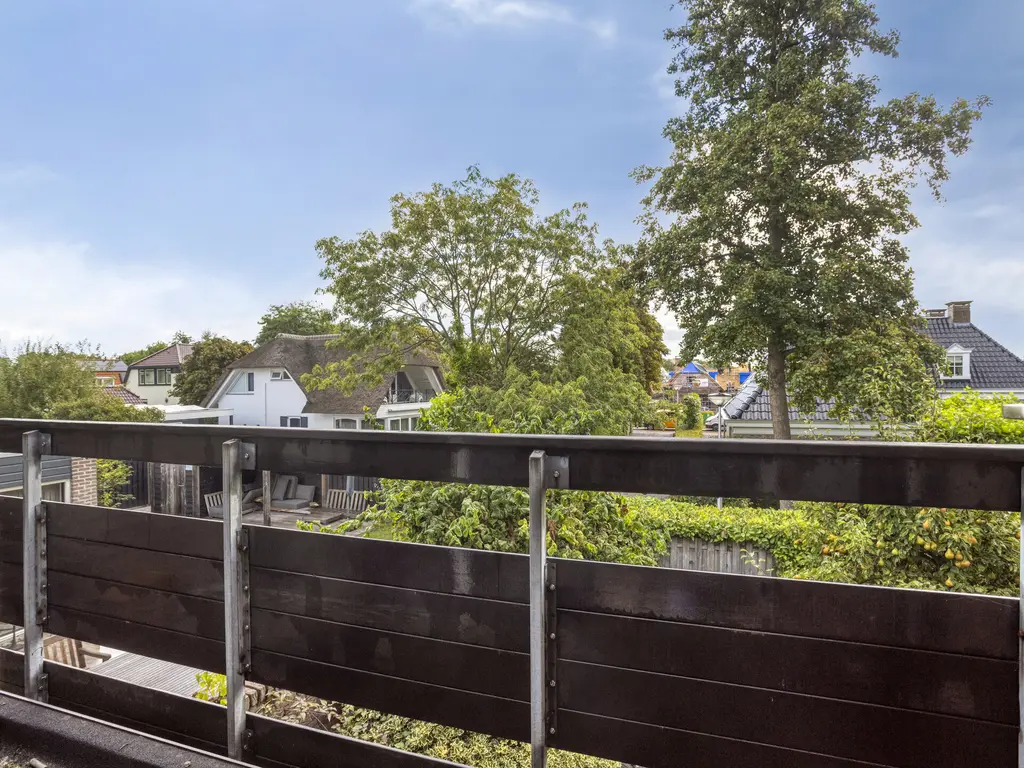 van Beethovenlaan 10, RHOON