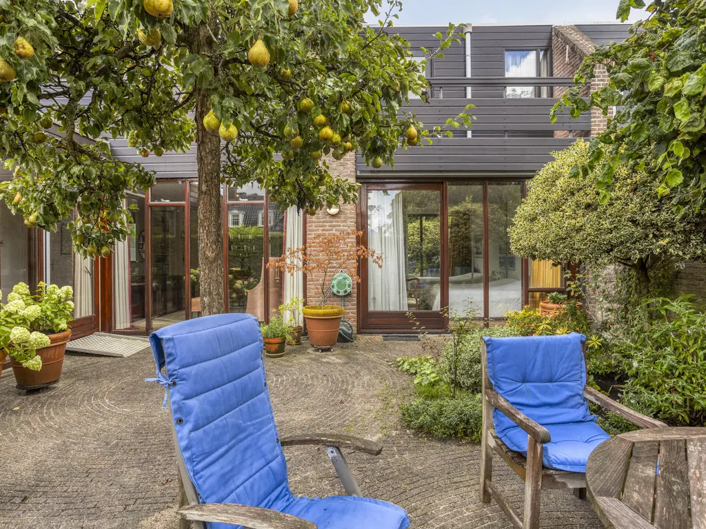 van Beethovenlaan 10, RHOON